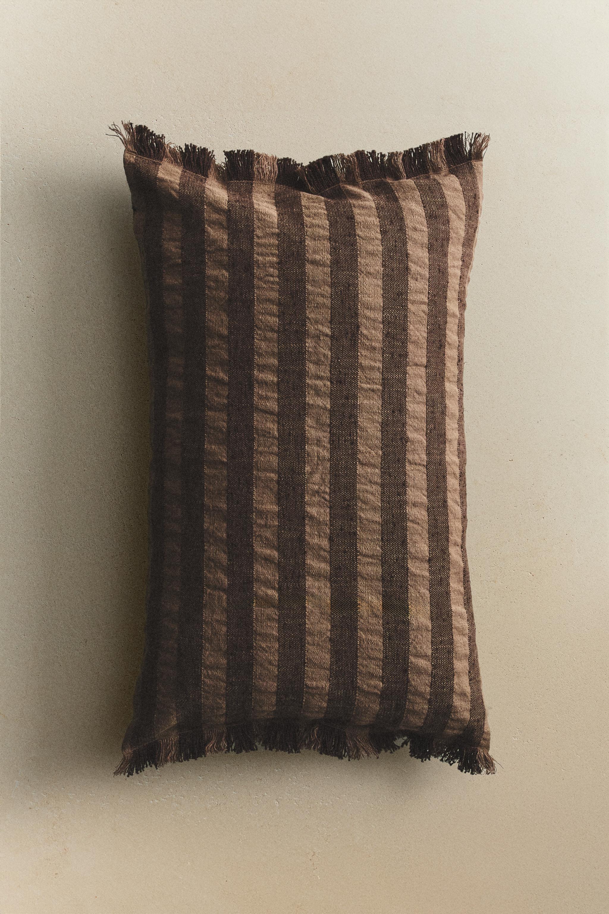 STRIPED THROW PILLOW COVER
